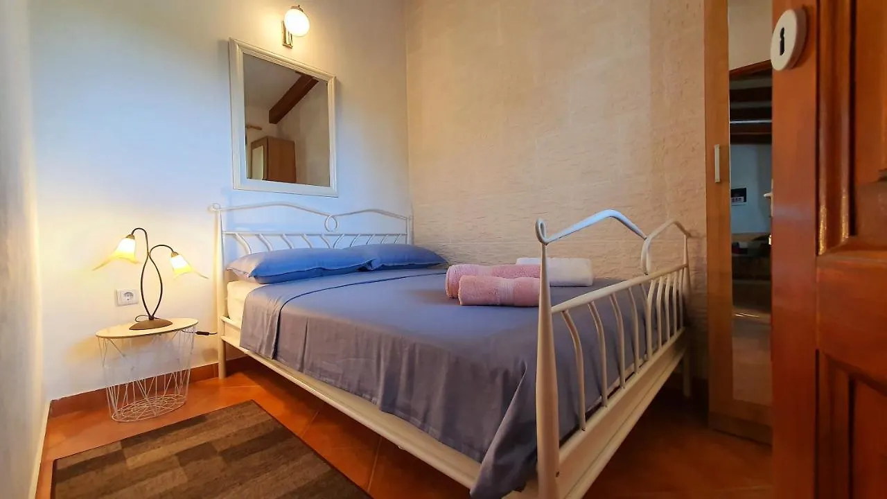 La Mora Apartment Pula
